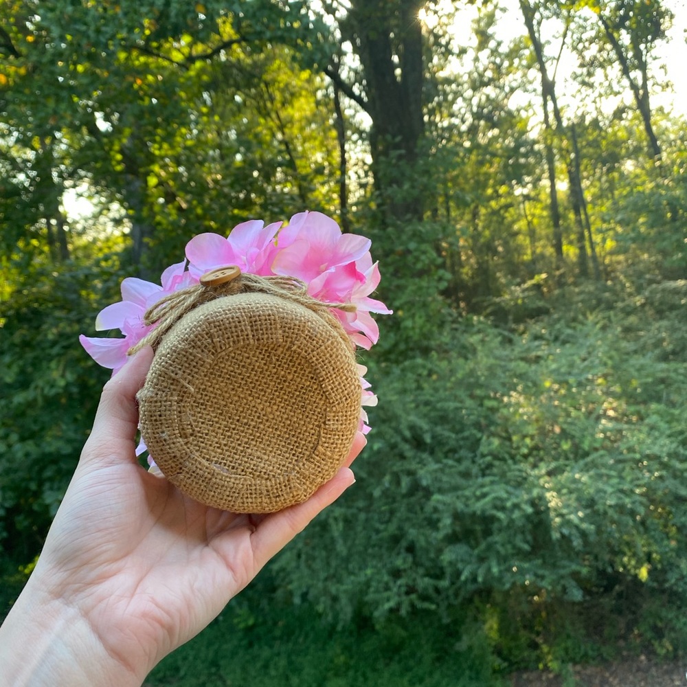 Pink flower decor - Picture 4 of 5